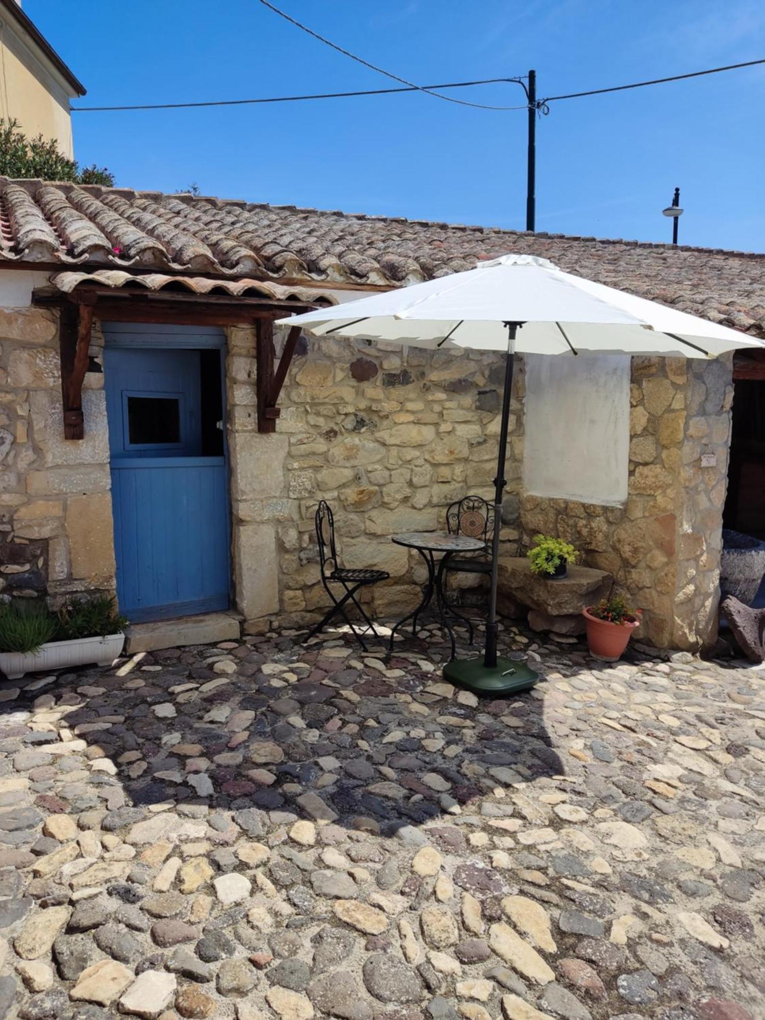 Sa domu de ziu Antoneddu Hotel Tuili Buitenkant foto