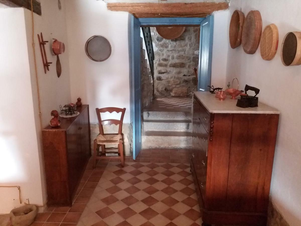 Sa domu de ziu Antoneddu Hotel Tuili Buitenkant foto